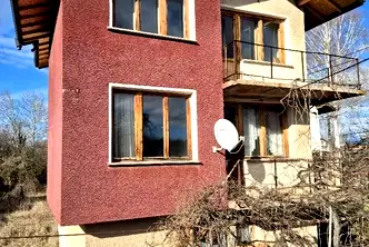 Къща в Перник, с. Ноевци