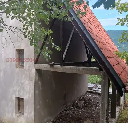 Снимка 3 — Голяма къща с 4 етажа и панорамна гледка в с. Рударци