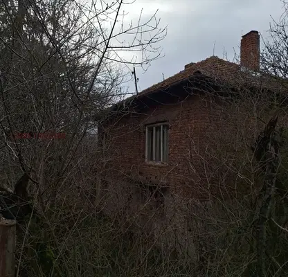 Photo 2 — House in Pernik, Slakovci