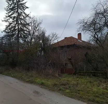 Photo 4 — House in Pernik, Slakovci