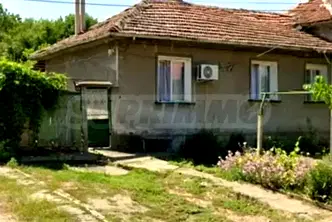 Къща в Плевен, с. Стежерово