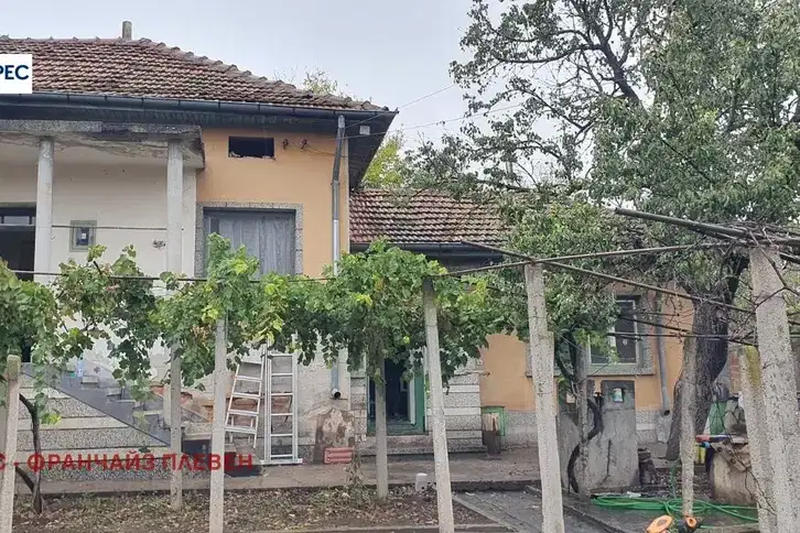 Къща в Плевен, с. Бръшляница