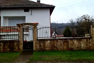 Къща в Плевен, с. Буковлък