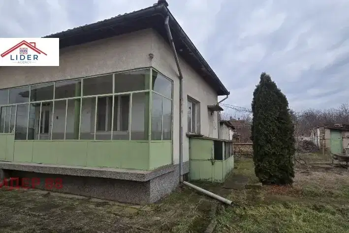 Къща в Плевен, с. Горна Митрополия
