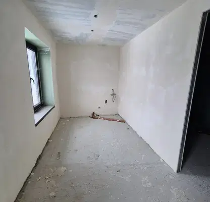 Снимка 2 — Къща в Плевен, с. Гривица