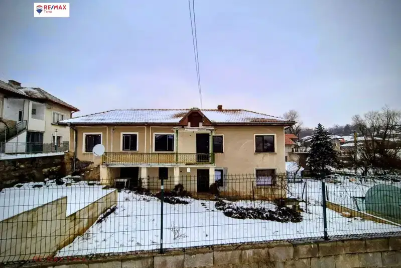House in Oblast Pleven, Grivica