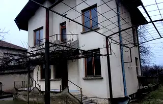 Къща в Плевен, с. Обнова