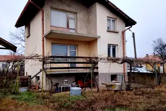 Къща в Плевен, с. Пелишат