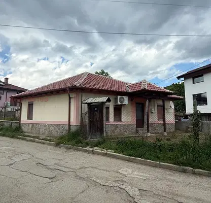 Снимка 2 — Къща в Пловдив, Калофер