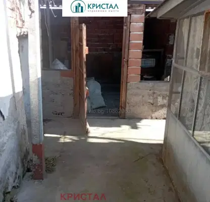 Снимка 2 — Къща в Пловдив, с. Бегово