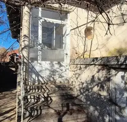 Снимка 5 — Къща в Русе, Борово