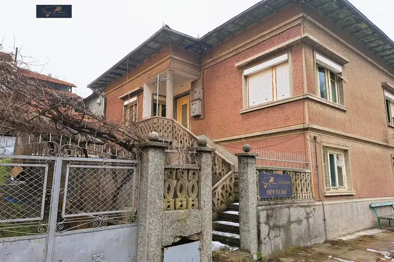Къща в Русе, Бяла