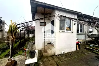 Къща в Русе, с. Иваново