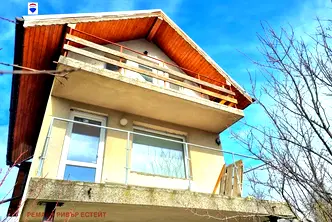 Къща в Русе, с. Николово