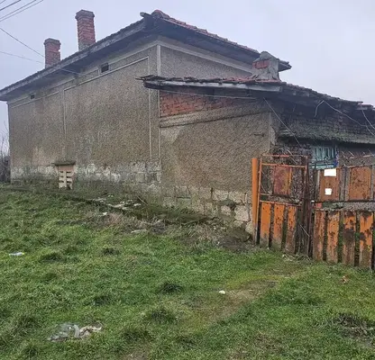 Снимка 4 — Къща в Русе, с. Щръклево