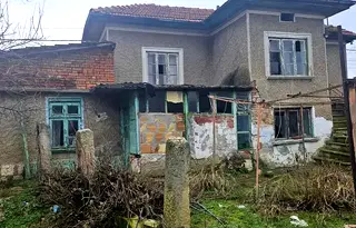 Къща в Русе, с. Щръклево