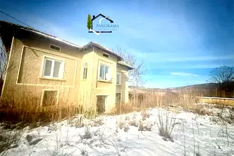 Къща в Шумен, с. Ивански