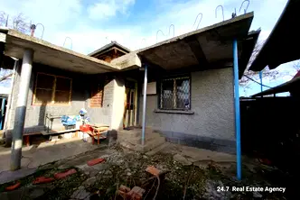 Къща в Шумен, с. Мадара