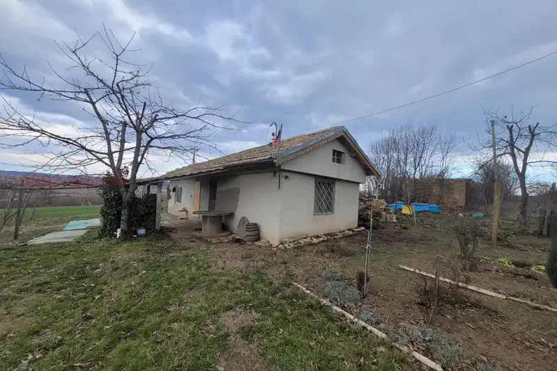 Къща в Шумен, с. Сечище