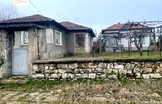 Къща в Сливен, с. Пет могили