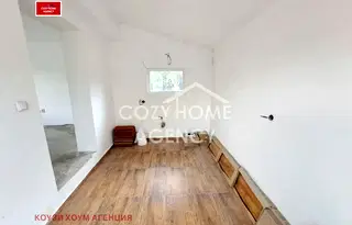 Къща в София, Божурище