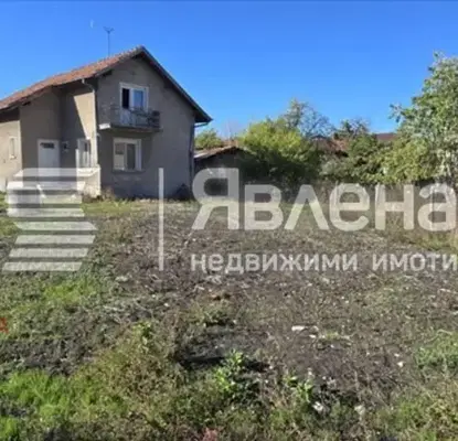 Photo 2 — House in област София, Bojurishte