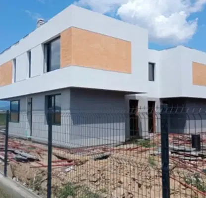 Photo 3 — House in област София, Elin Pelin