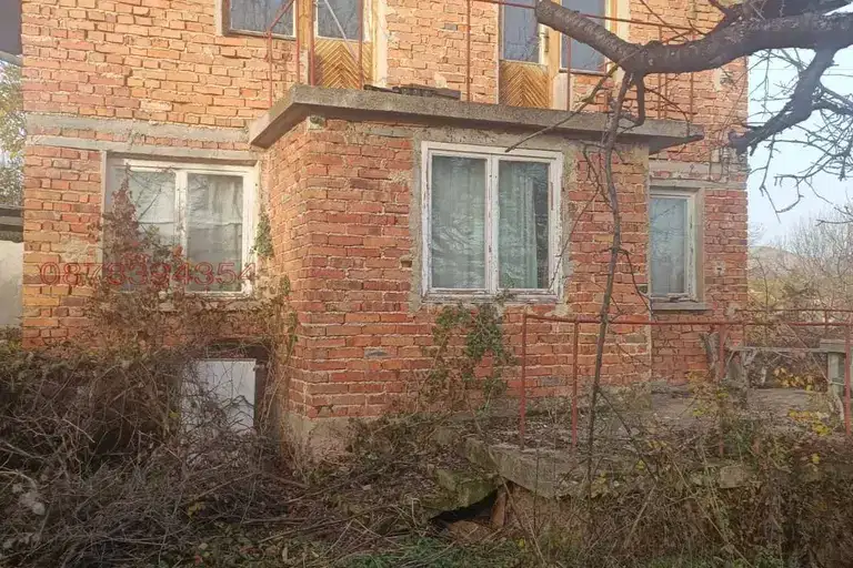 House in област София, Slivnica