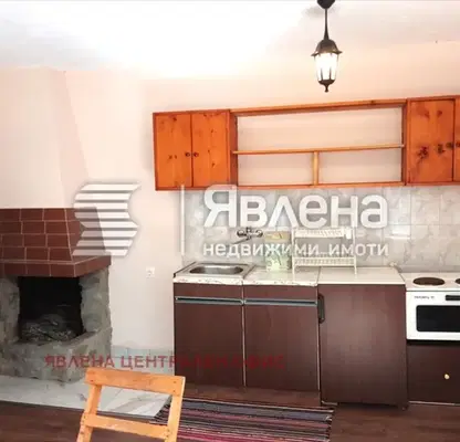 Photo 5 — House in област София, Svoge
