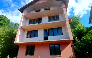 Къща в София, Своге