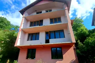 Къща в София, Своге