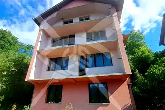 Къща в София, Своге