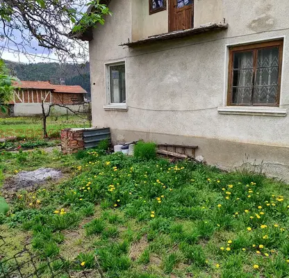 Photo 5 — House in област София, Raduil