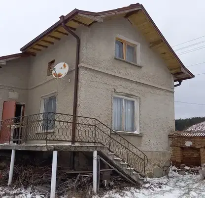 Photo 2 — House in област София, Reliovo