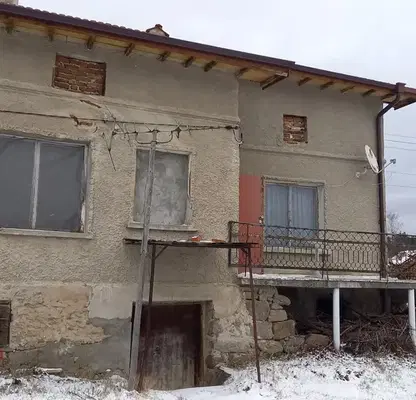 Photo 3 — House in област София, Reliovo