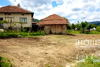 Къща в София, с. Скравена