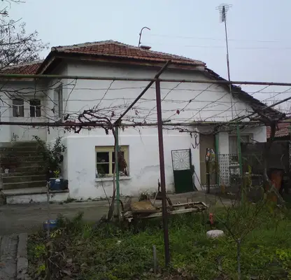 Снимка 2 — Къща в Стара Загора, с. Априлово