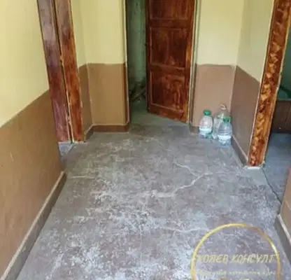Снимка 5 — Едноетажна къща с 4 стаи в с. Яздач, обл. Стара Загора
