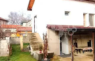Къща във Варна, Провадия