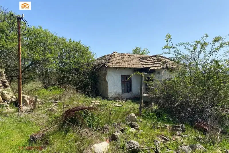 Къща във Варна, с. Аврен
