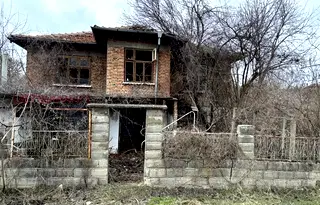 Къща във Варна, с. Боряна