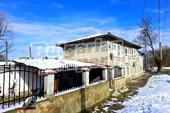 Къща във Варна, с. Бозвелийско