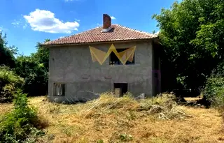 Къща във Варна, с. Царевци