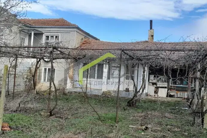 House in Varna, Krivnya