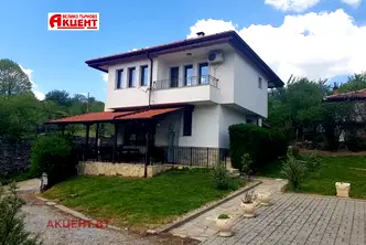 Къща във Велико Търново, Елена
