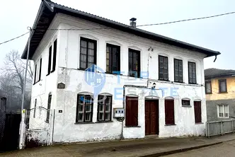 Къща във Велико Търново, Елена