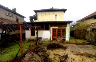 Къща във Велико Търново, Павликени