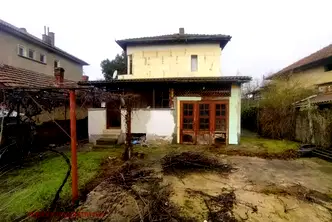 Къща във Велико Търново, Павликени