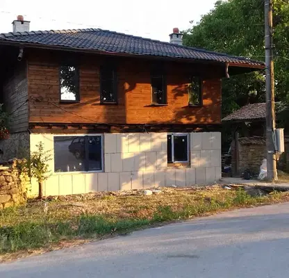 Снимка 4 — Къща във Велико Търново, с. Церова кория