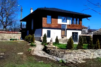 Къща във Велико Търново, с. Церова кория